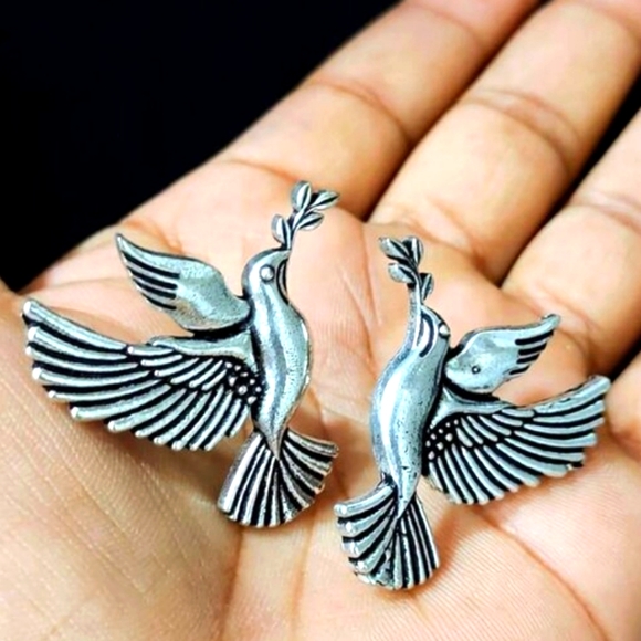 EARRINGS - Picture 2 of 3